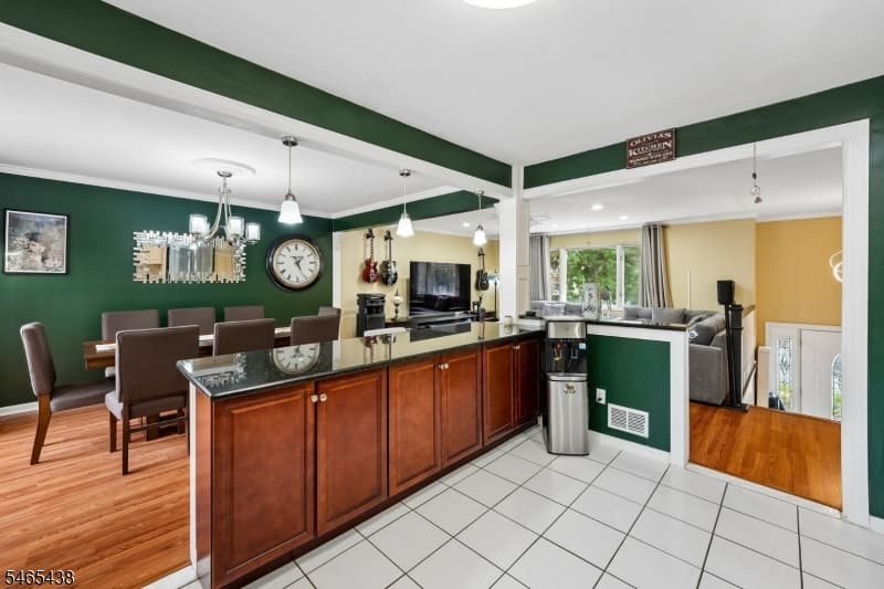 564 Mountain Ave, Springfield Twp. photo 11