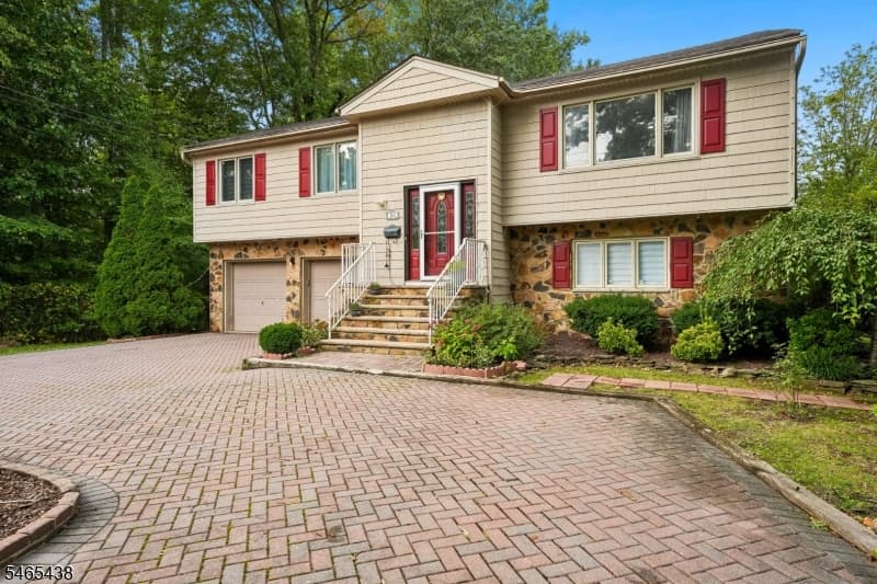 564 Mountain Ave, Springfield Twp. photo 3
