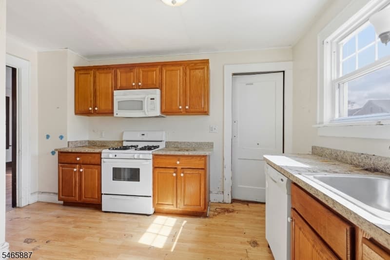 4 Denman Pl, Summit City photo 12