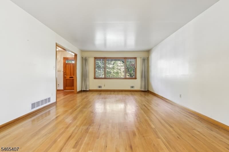 25 Wardle Ave, Berkeley Heights Twp. photo 3