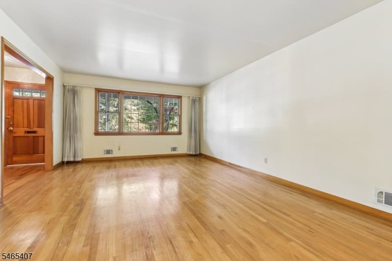 25 Wardle Ave, Berkeley Heights Twp. photo 4