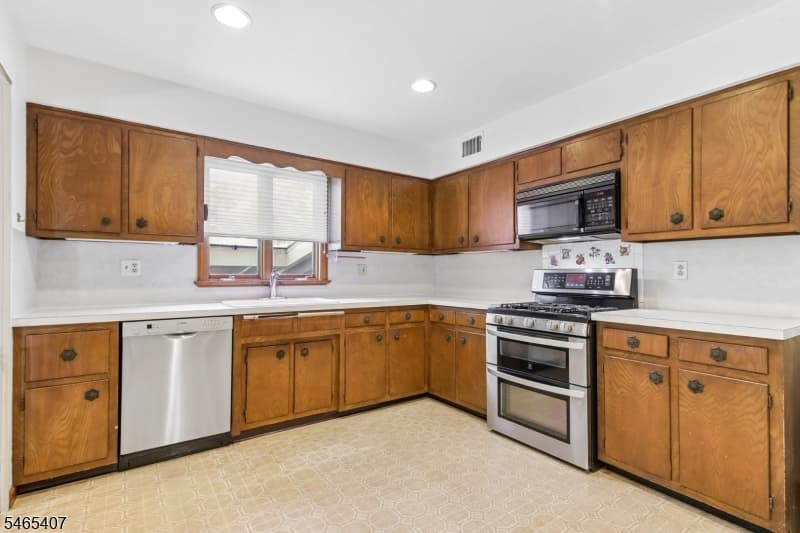 25 Wardle Ave, Berkeley Heights Twp. photo 8