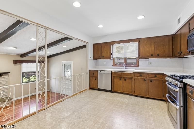 25 Wardle Ave, Berkeley Heights Twp. photo 9