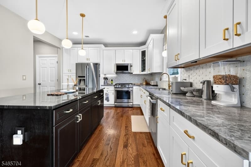 11 Tulip Ct, Kenilworth Boro photo 16