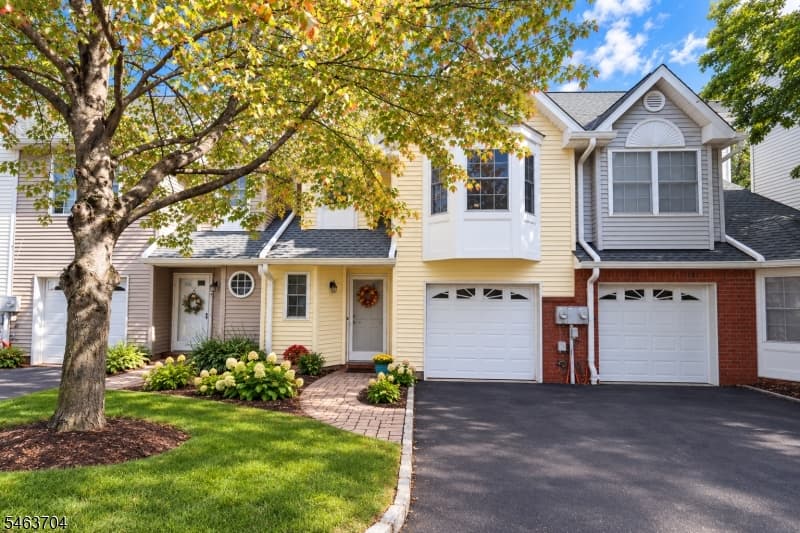 28 Angela Way, Berkeley Heights Twp. photo 2