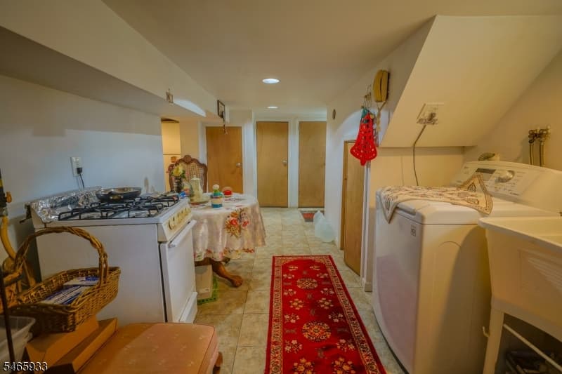 925 Summit Street, Linden City photo 16