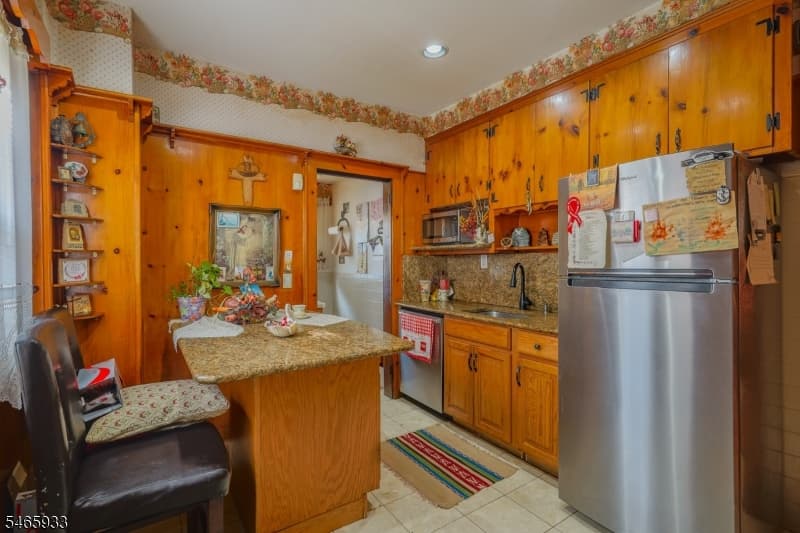 925 Summit Street, Linden City photo 4