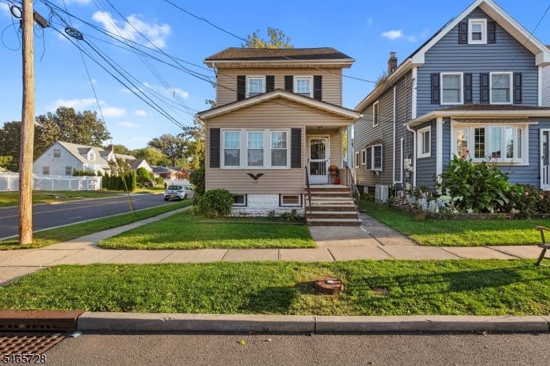 646 E 2ND AVE, Roselle Boro
