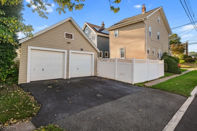 646 E 2ND AVE, Roselle Boro photo 24