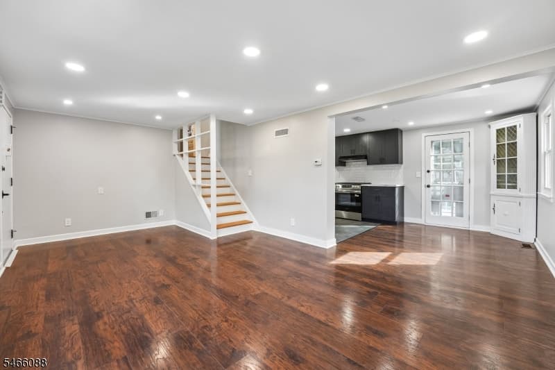 529 Richfield Ave, Kenilworth Boro photo 6