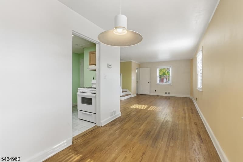 1118 W Henry St, Linden City photo 10