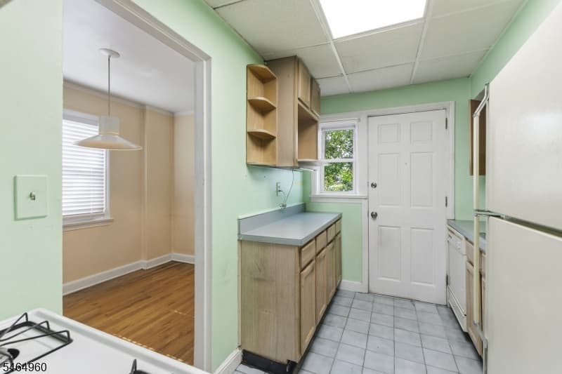 1118 W Henry St, Linden City photo 13