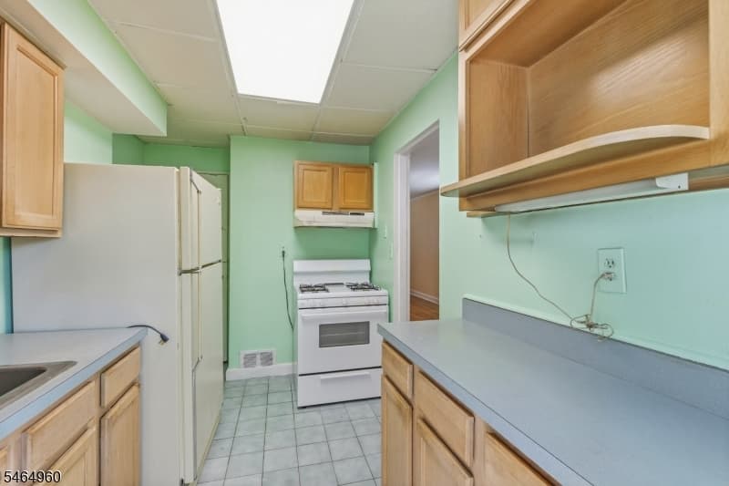 1118 W Henry St, Linden City photo 15