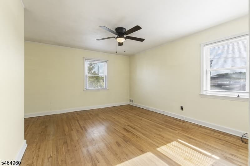 1118 W Henry St, Linden City photo 17