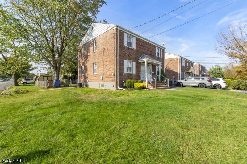 1118 W Henry St, Linden City photo 2