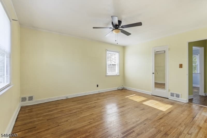 1118 W Henry St, Linden City photo 20