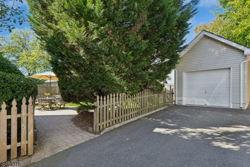 862 Dorian Rd, Westfield Town photo 38