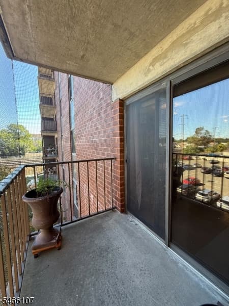 10 N Wood Ave, Linden City photo 32