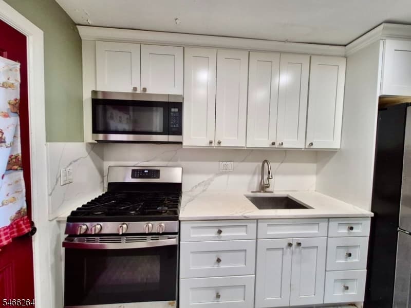 66 Independence Dr, Roselle Boro photo 8