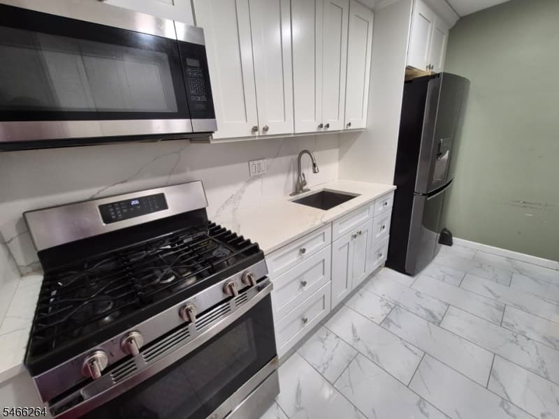 66 Independence Dr, Roselle Boro photo 9