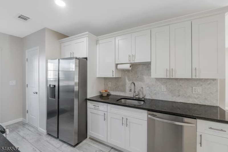 208 Walnut St, Roselle Park Boro photo 12