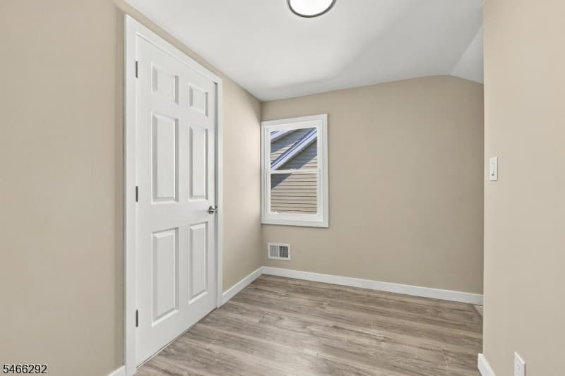 129 Laurel Ave, Union Twp. photo 8