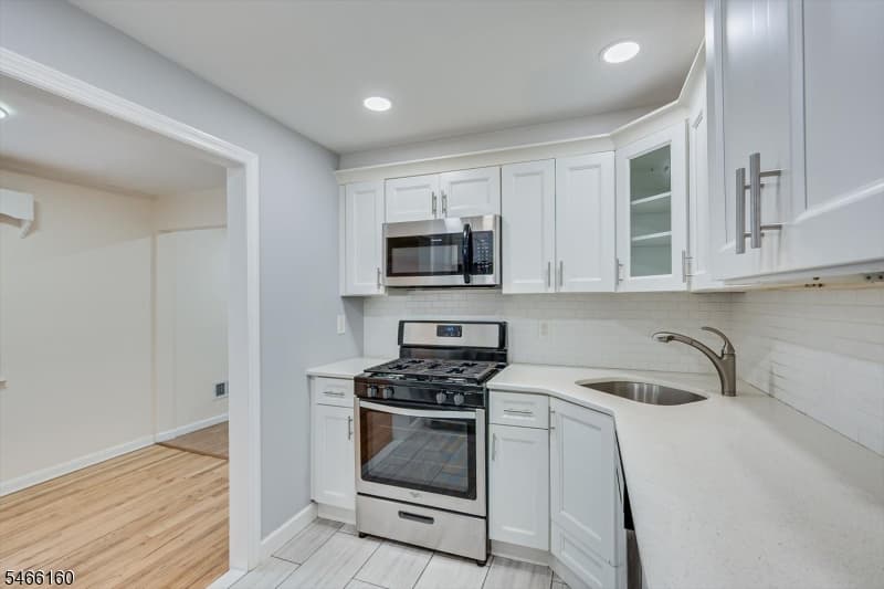 25 Park Ter, Cranford Twp. photo 10