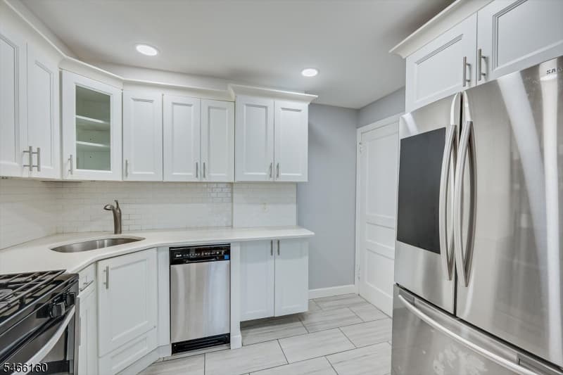 25 Park Ter, Cranford Twp. photo 12