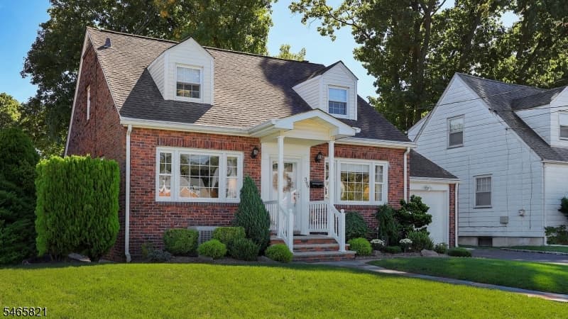 399 Huntington Rd, Union Twp. photo 2