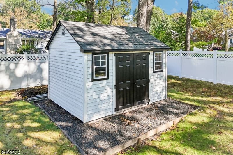 310 Old Grove Rd, Mountainside Boro photo 42