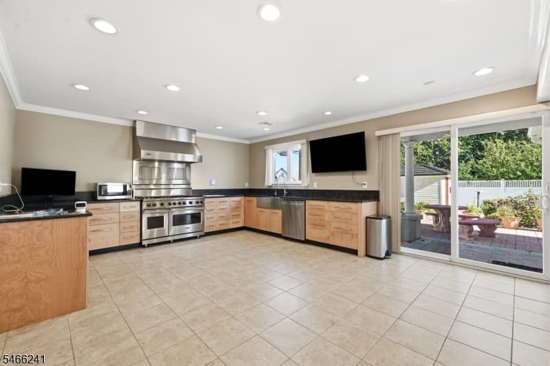 1109 Overlook Ter, Union Twp. photo 6