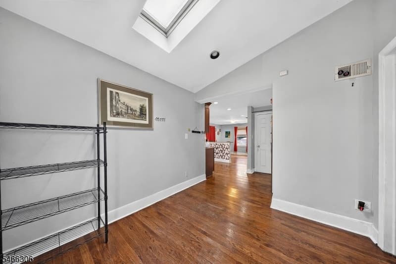 307 Conant St, Hillside Twp. photo 18