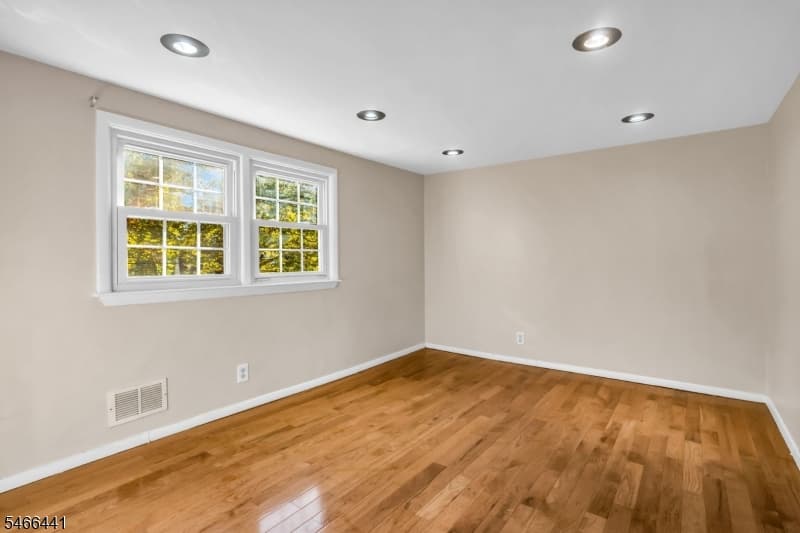 41 Heather Ln, Roselle Boro photo 23