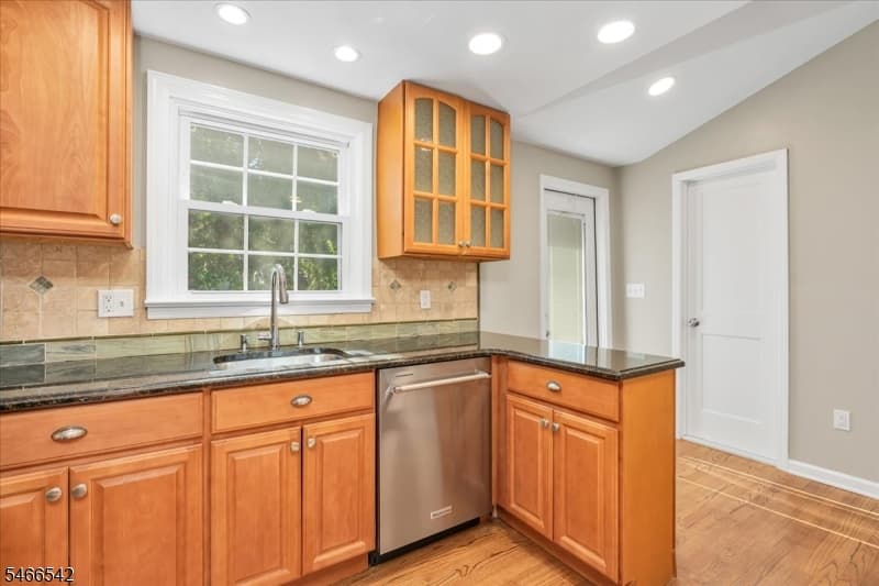 16 Hillside Pl, Cranford Twp. photo 14
