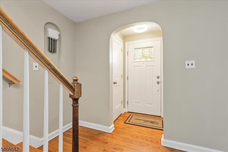 16 Hillside Pl, Cranford Twp. photo 2