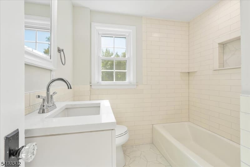 16 Hillside Pl, Cranford Twp. photo 27