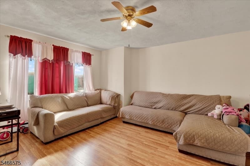 457 Maple Ave, Elizabeth City photo 3