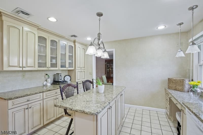 351 Old Tote Rd, Mountainside Boro photo 11