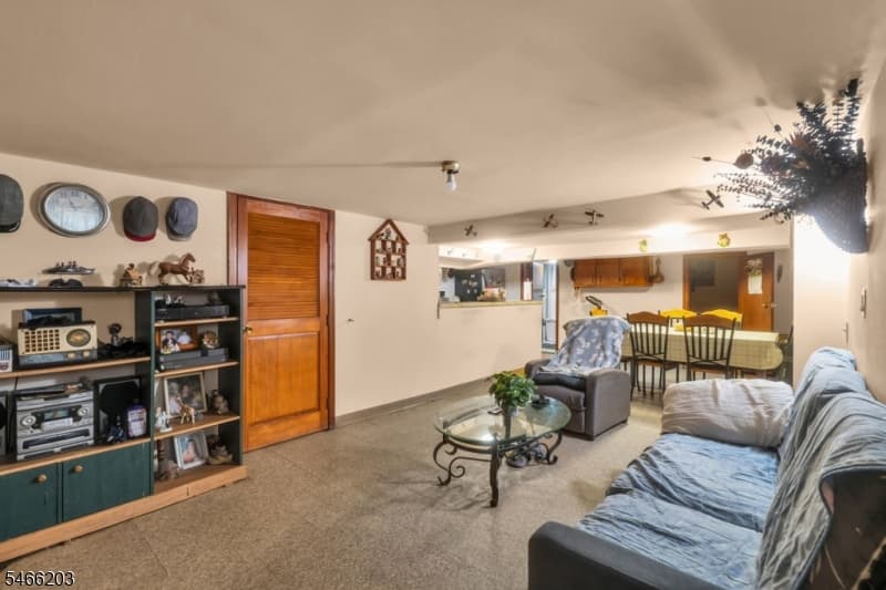 315 Trinity Pl, Hillside Twp. photo 17