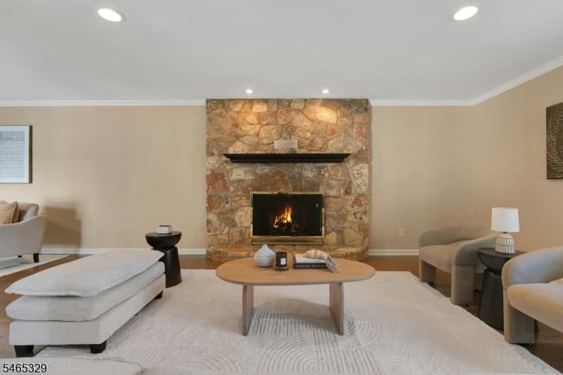 10 Valemont Way, Summit City photo 12