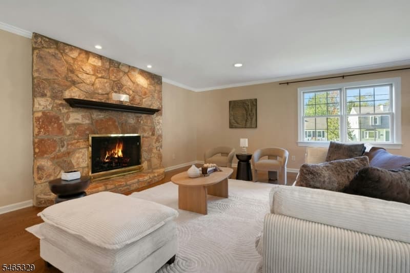 10 Valemont Way, Summit City photo 9