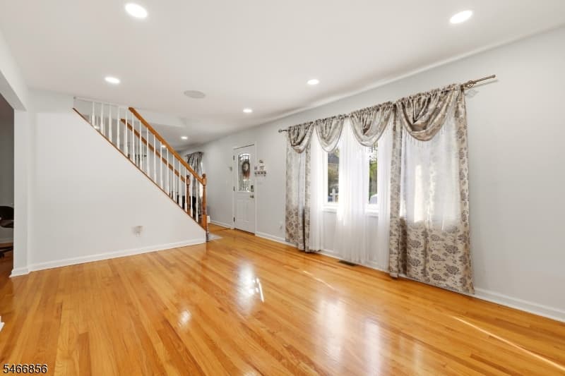 277 Orchard St, Rahway City photo 6