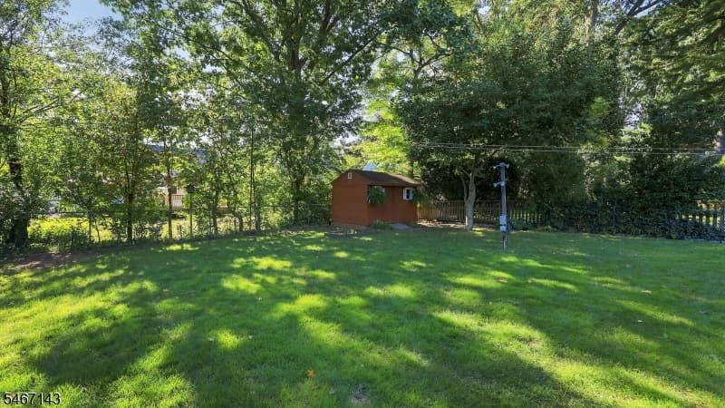 15 Waverly Pl, Cranford Twp. photo 27