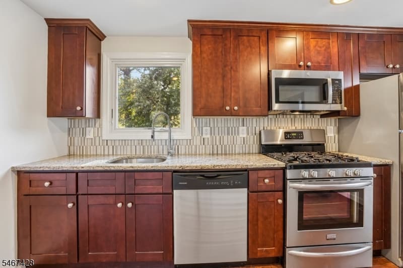 239 Bradford Ave, Linden City photo 12