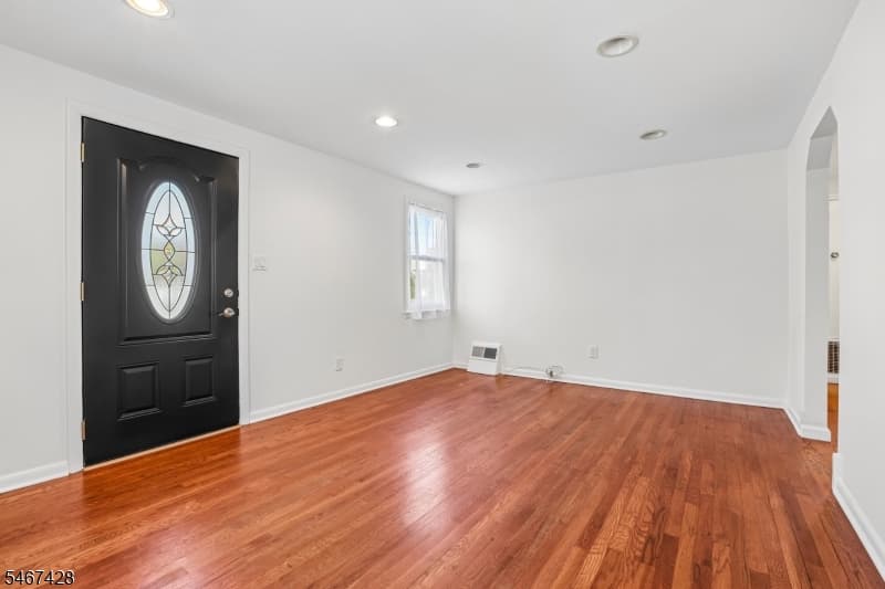 239 Bradford Ave, Linden City photo 8