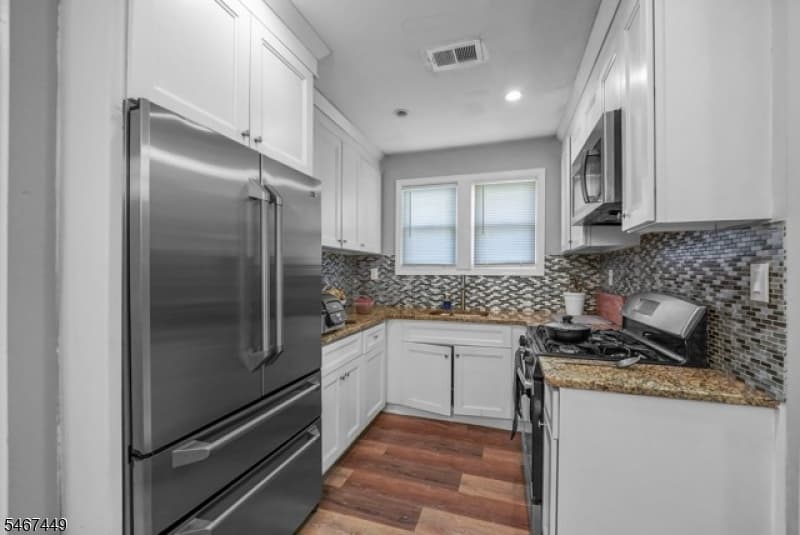 1045 Madison Ave, Elizabeth City photo 11