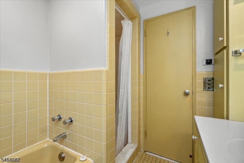 585 Trinity Pl, Westfield Town photo 16