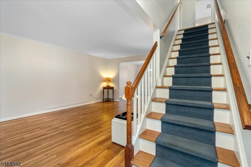 585 Trinity Pl, Westfield Town photo 2