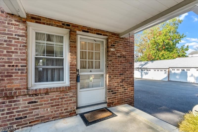 585 Trinity Pl, Westfield Town photo 24