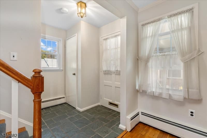 585 Trinity Pl, Westfield Town photo 3